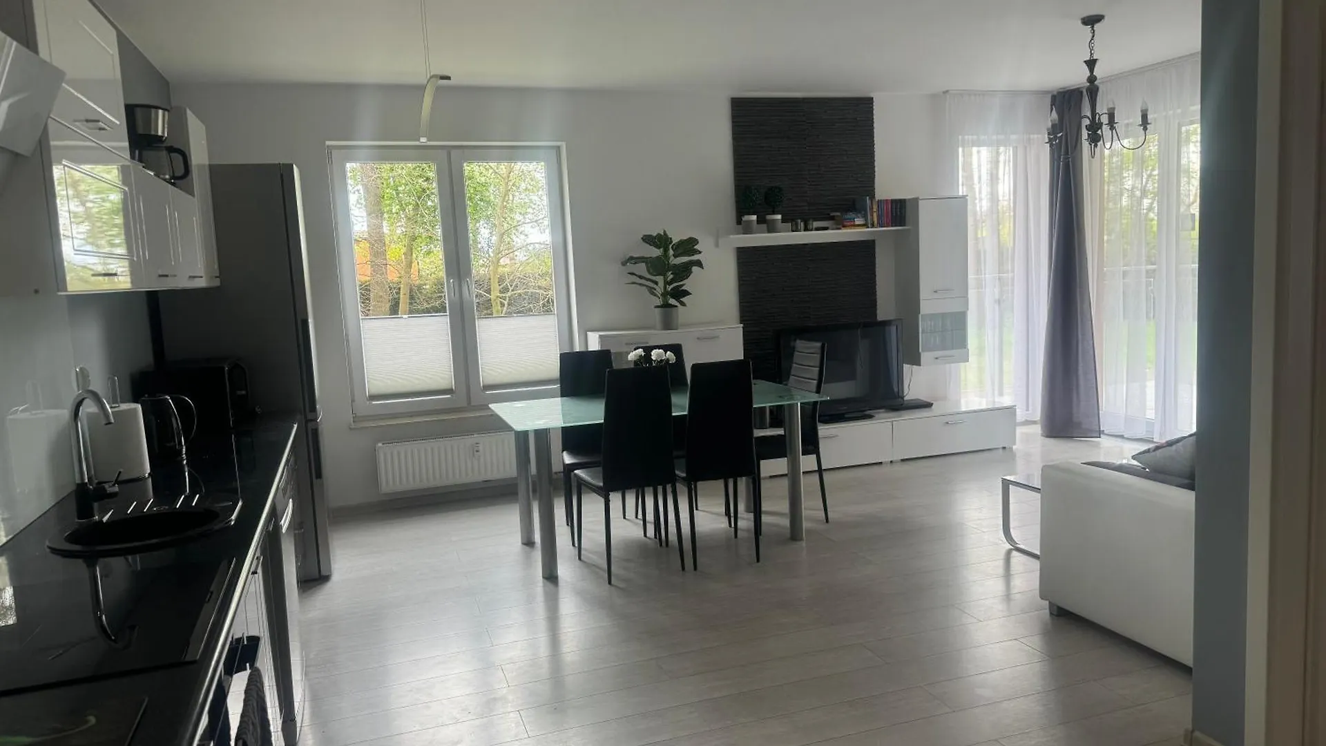 Seaside Bond 007 Apartment Kolobrzeg 0*,  Poland